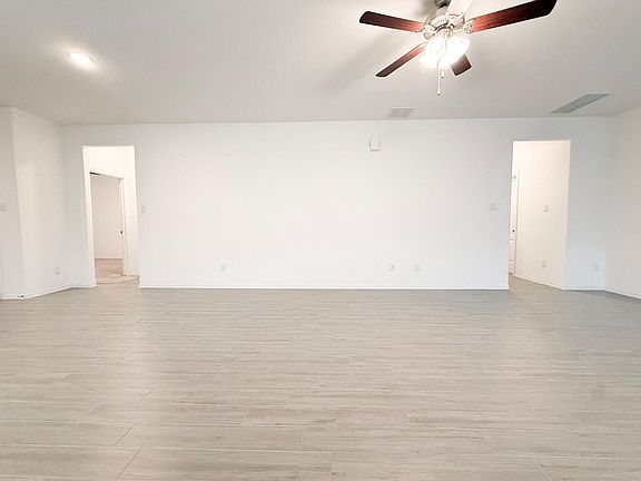 5th image of 19623 Cat Spruce Ct