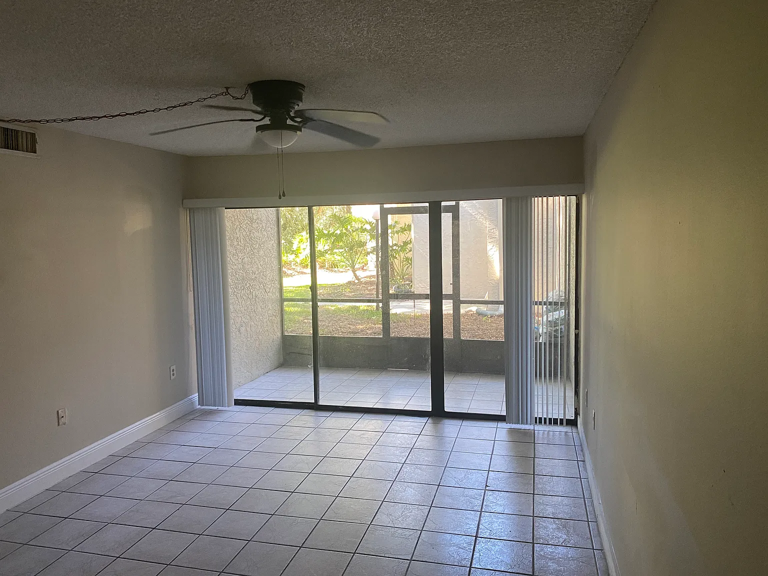 3254 S Semoran Blvd — Photo 2