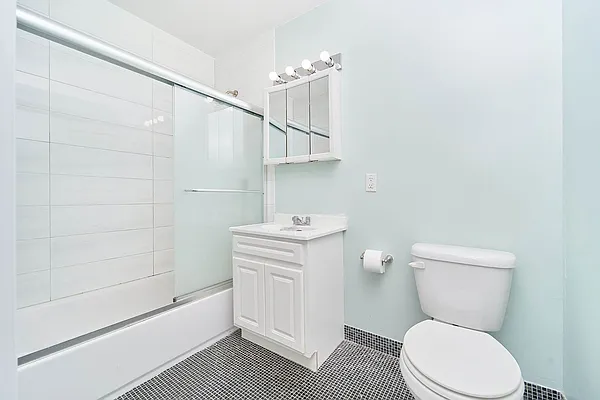 Rented by Living New York | media 12