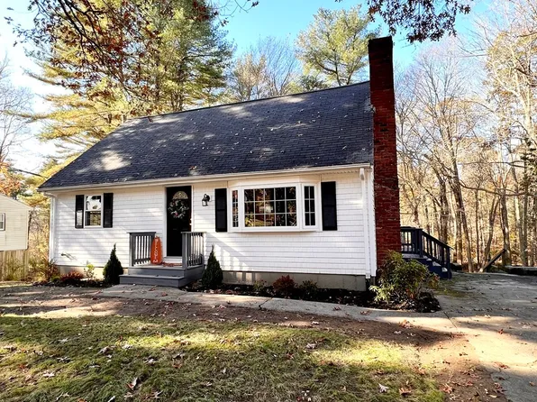 431 Kingman St, Taunton, MA 02780