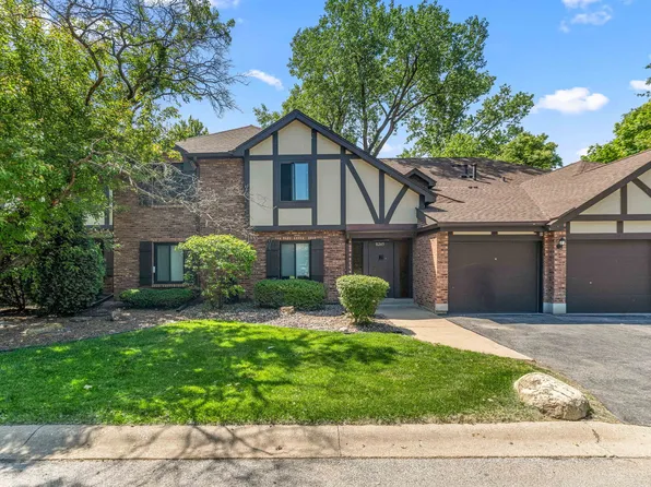 8245 Poplar Ln #5B, Palos Hills, IL 60465