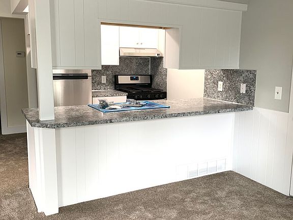 5th image of 7020 Bonaire Dr NE APT A