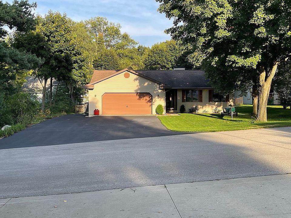 1st image of 1515 Arnold Ct