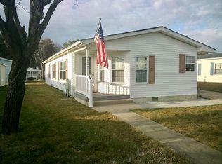 427 Pinewood Dr, Williamstown, NJ 08094