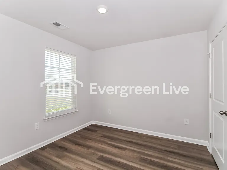 2227 Courtina Way — Photo 11