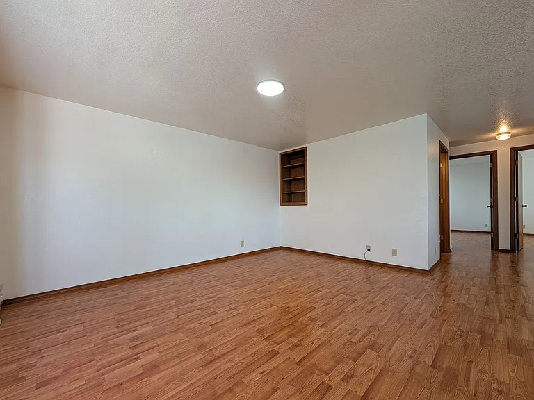 1201 R St #4 — Photo 4