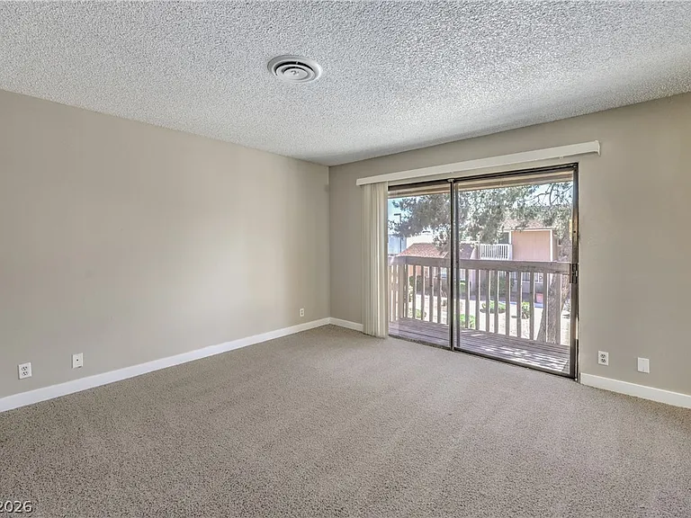 2426 Paradise Village Way #2426 — Photo 9