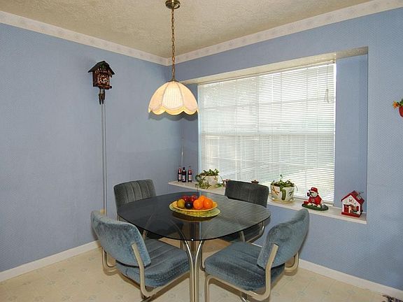 2nd image of 18827 Sandia Pines Dr