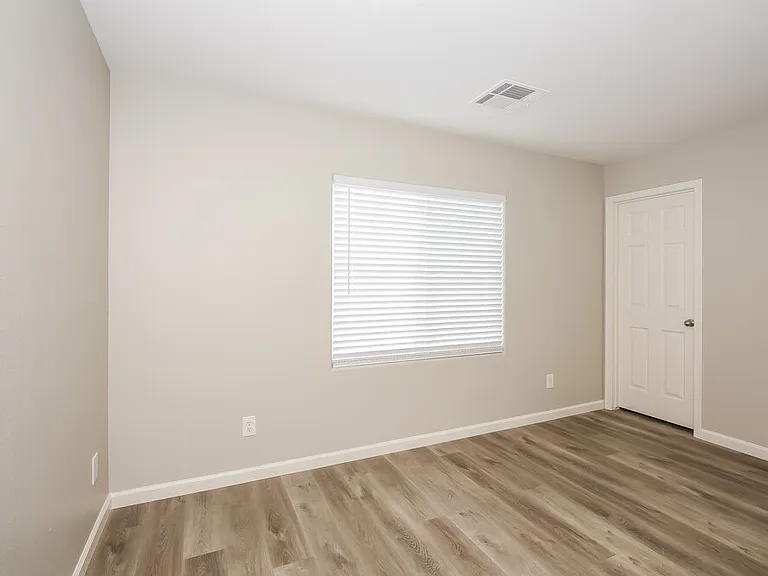 9453 Milkweed Canyon Ave — Photo 14