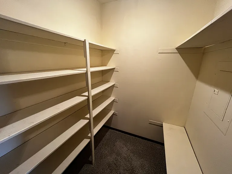 709 Fieldstone Ct #11 — Photo 6