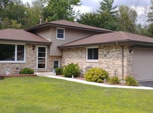 805 Pine Needle Ln, Joliet, IL 60432