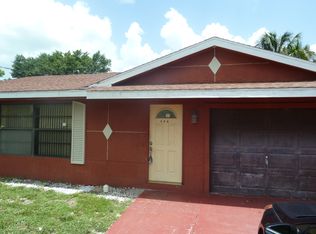 857 107th Ave N, Naples, FL 34108