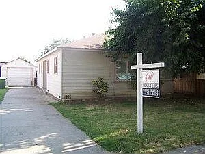 10 4th Ave photo 1