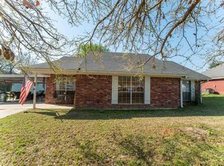 202 Cripple Crk, Powderly, TX 75473
