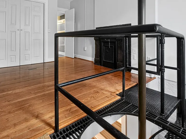 166 Park St #168 — Photo 3