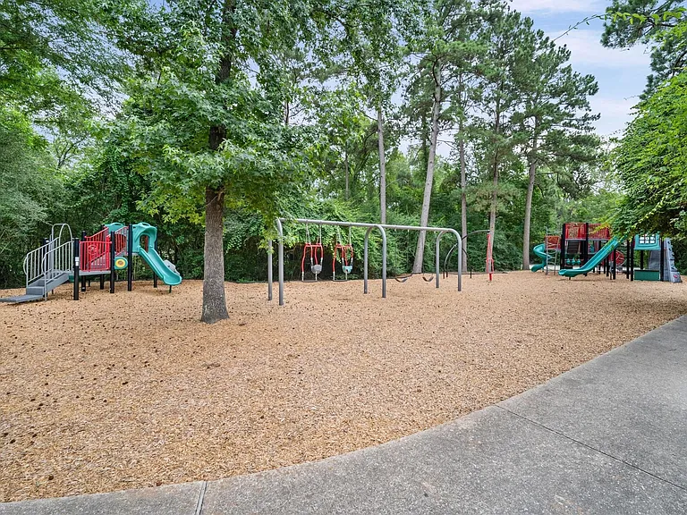 7 Grey Birch Pl — Photo 26