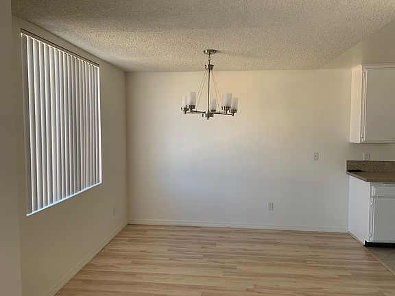 3rd image of 1536 S Saltair Ave APT 204