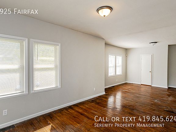 3rd image of 1925 Fairfax Rd