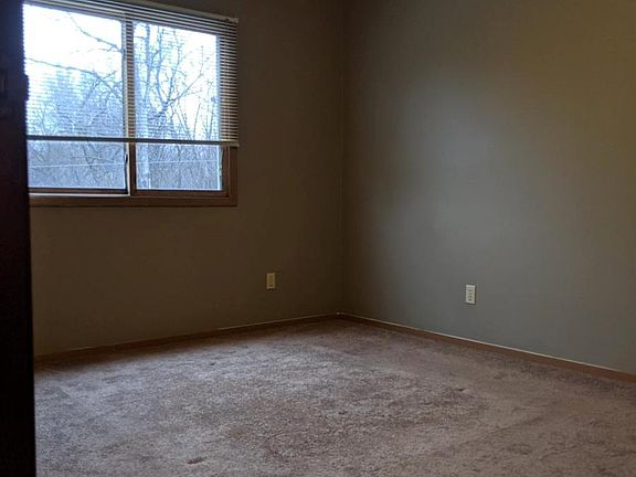 5th image of 1601 W Stonehenge Dr APT 2