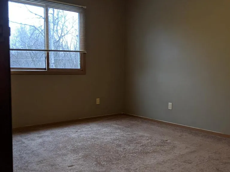 1601 W Stonehenge Dr #2 — Photo 5