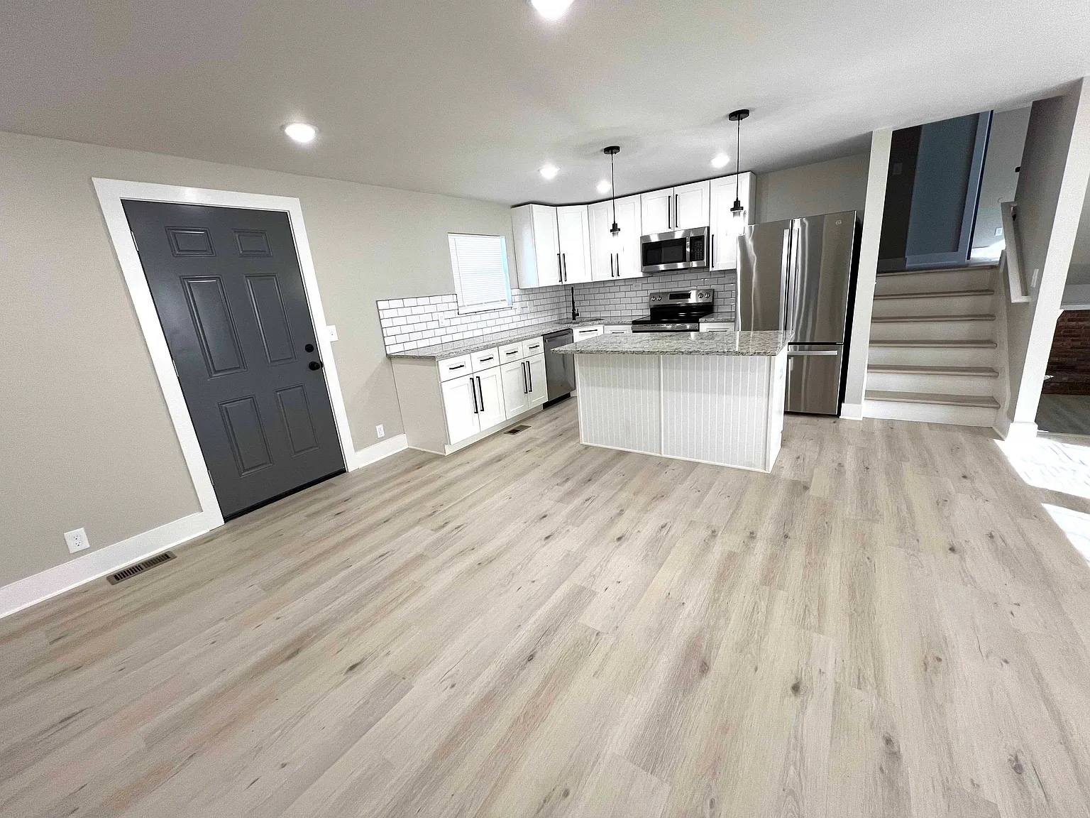 3 bed, 1520 sqft, $2,340 — Photo 4