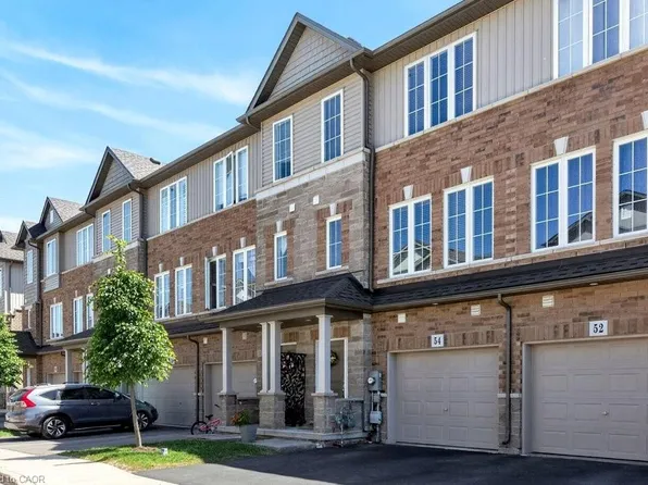 54 Aquarius Cres, Hamilton, ON L0R 1P0