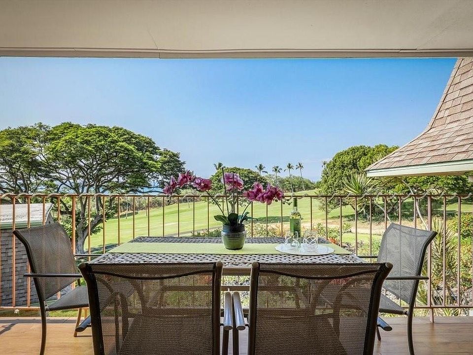 Golf course and ocean views from your lanai