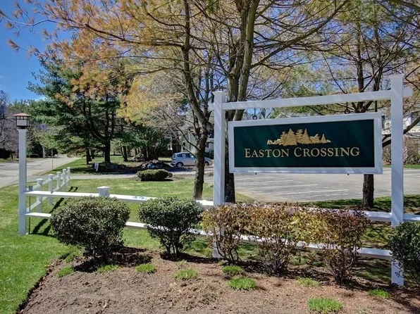 6 Adam St APT 8, South Easton, MA 02375