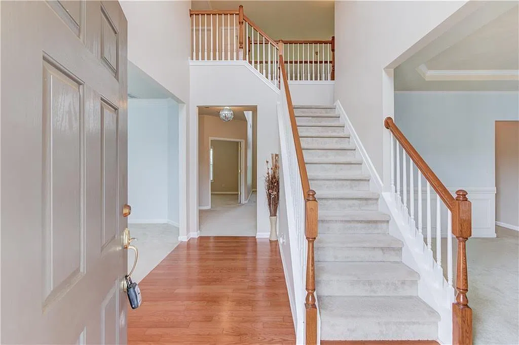 4 bed, 2.5 bath, 3144 sqft, $3,000 — Photo 4