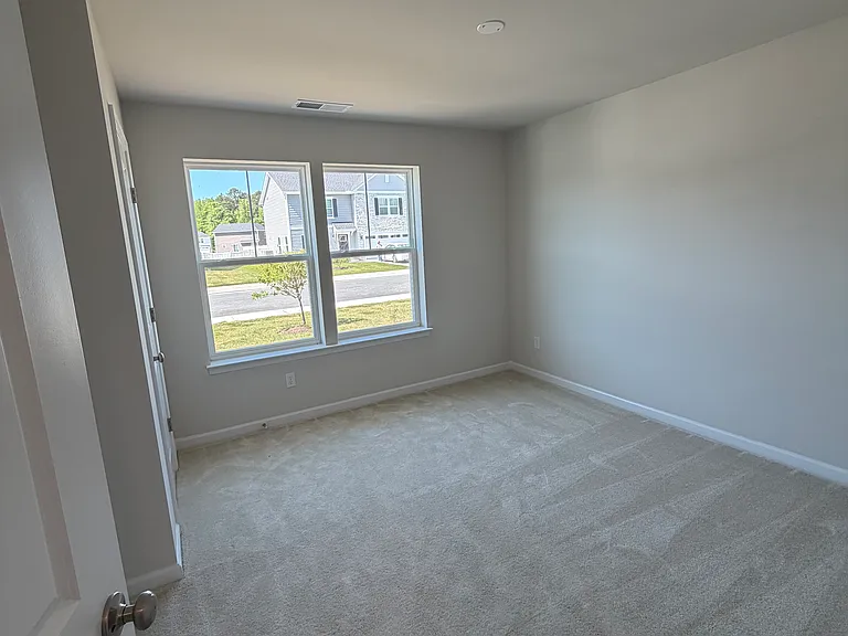 920 Jones Way — Photo 10