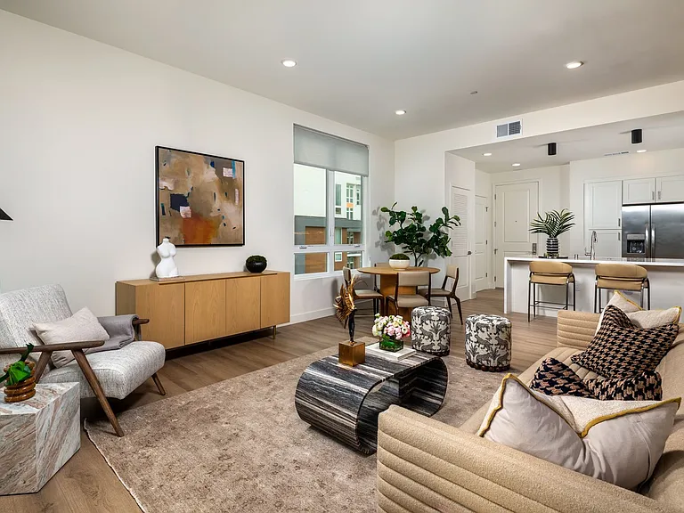 APT 123 CHAPEL AVE — Photo 65
