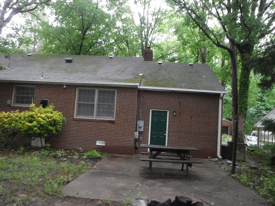 2nd image of 209 Keith Rd