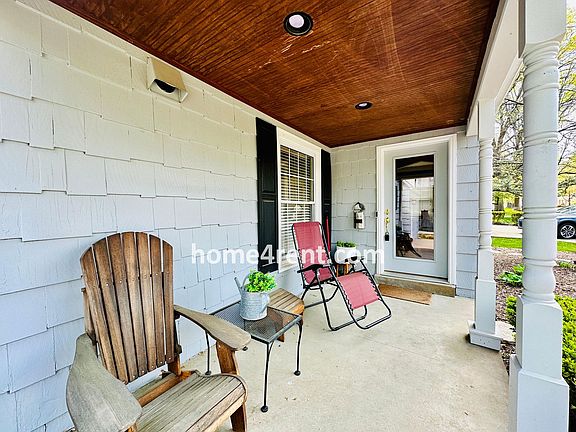 5th image of 5919 Buena Vista St