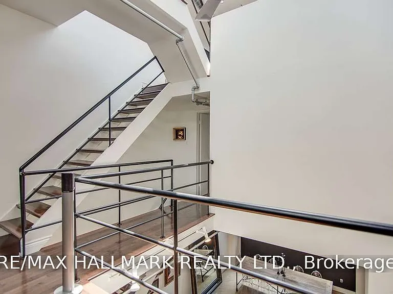 6 Bartlett Ave #7 — Photo 15