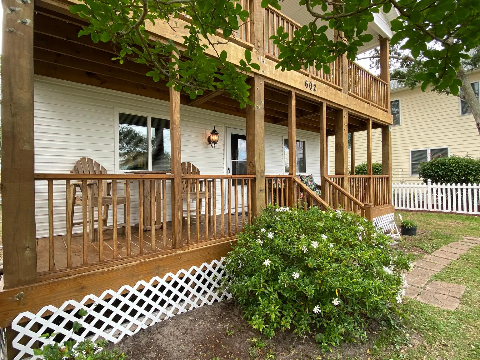 5 bed, 1900 sqft, $3,250 — Photo 2