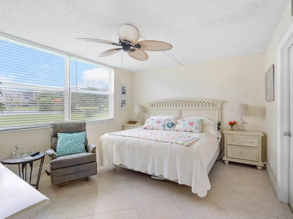 26 Abbey Lane #102, Delray Beach, FL 33446