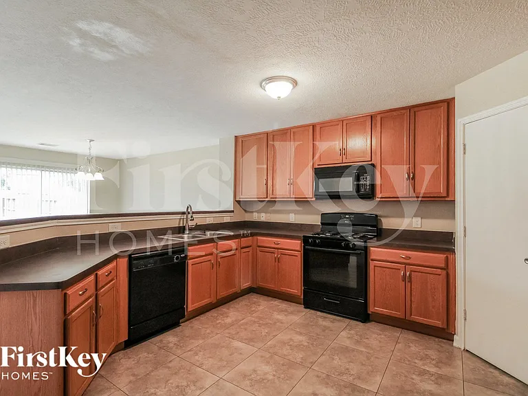 15919 Arapaho Bend Ln — Photo 5