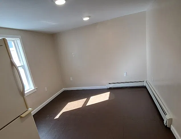 2 bed, 1000 sqft, $2,000 — Photo 2