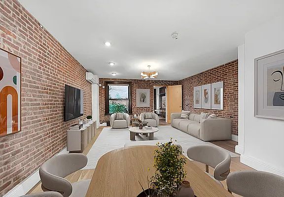 5th image of 2101 5th Ave APT Gs