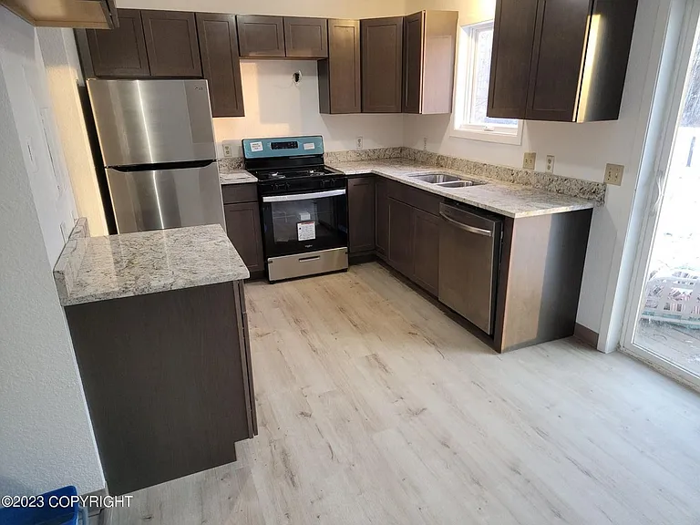150 W Heritage Dr — Photo 4