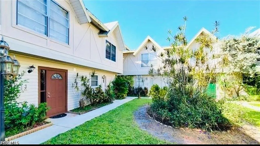 2 bed, 3.0 bath, 1024 sqft, $1,500 — Photo 1