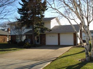 112 E 11th St, Port Clinton, OH