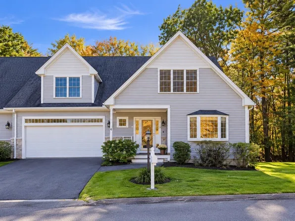 4 Midfield Dr Unit 4, Rockland, MA 02370