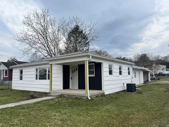 236 Sanford St, Oak Hill, WV 25901
