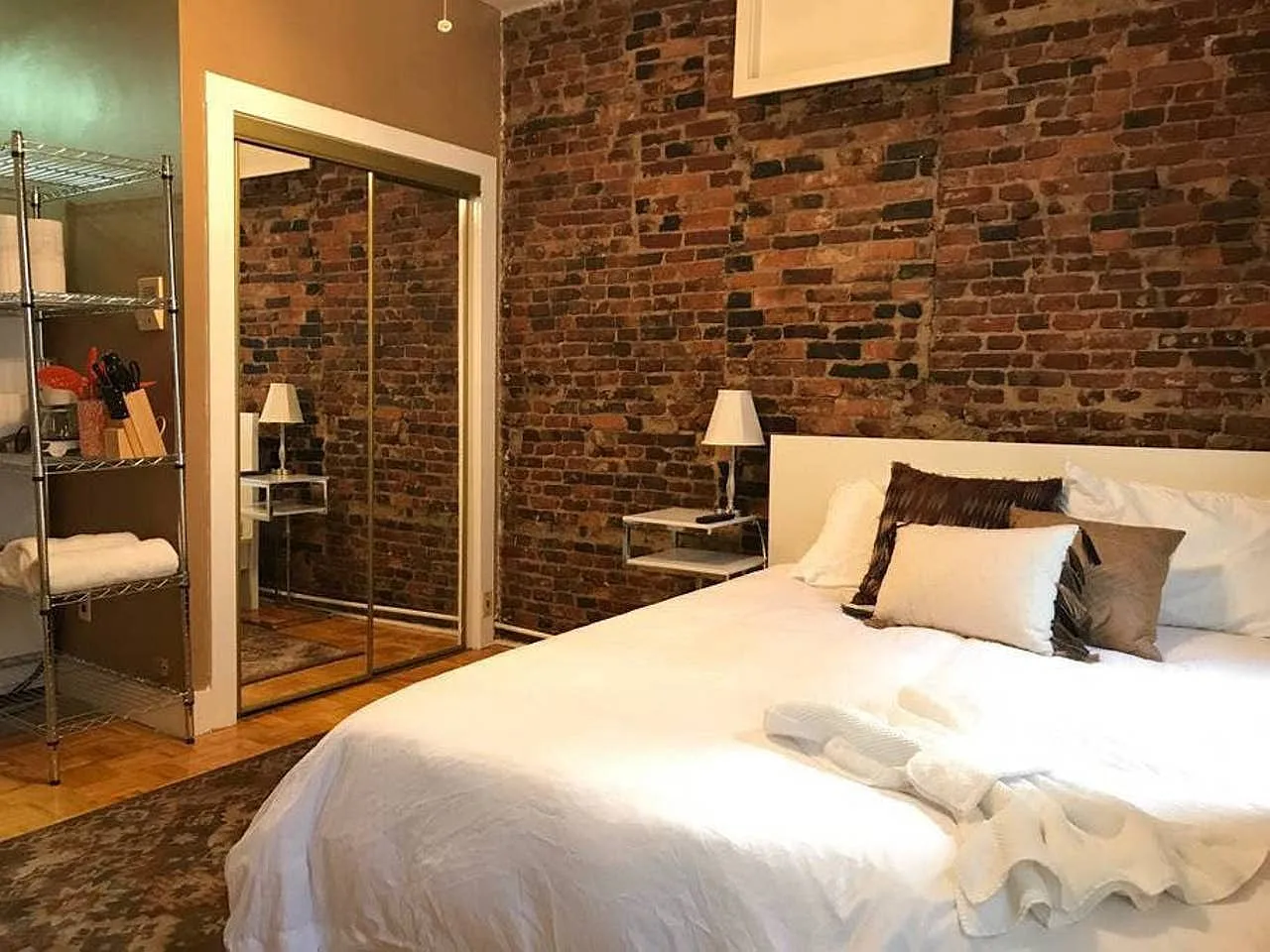 Studio, 350 sqft, $2,500 — Photo 2