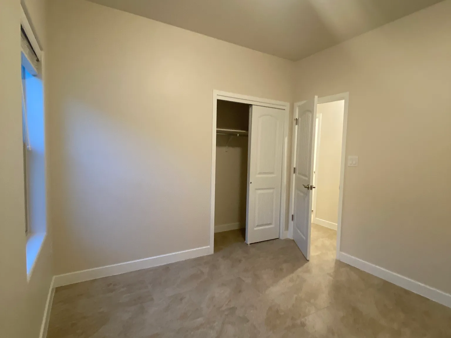 3 bed, 1210 sqft, $1,750 — Photo 2