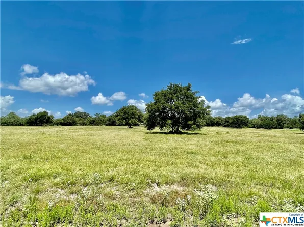 0 Mustang Valley Dr, Victoria, TX 77905