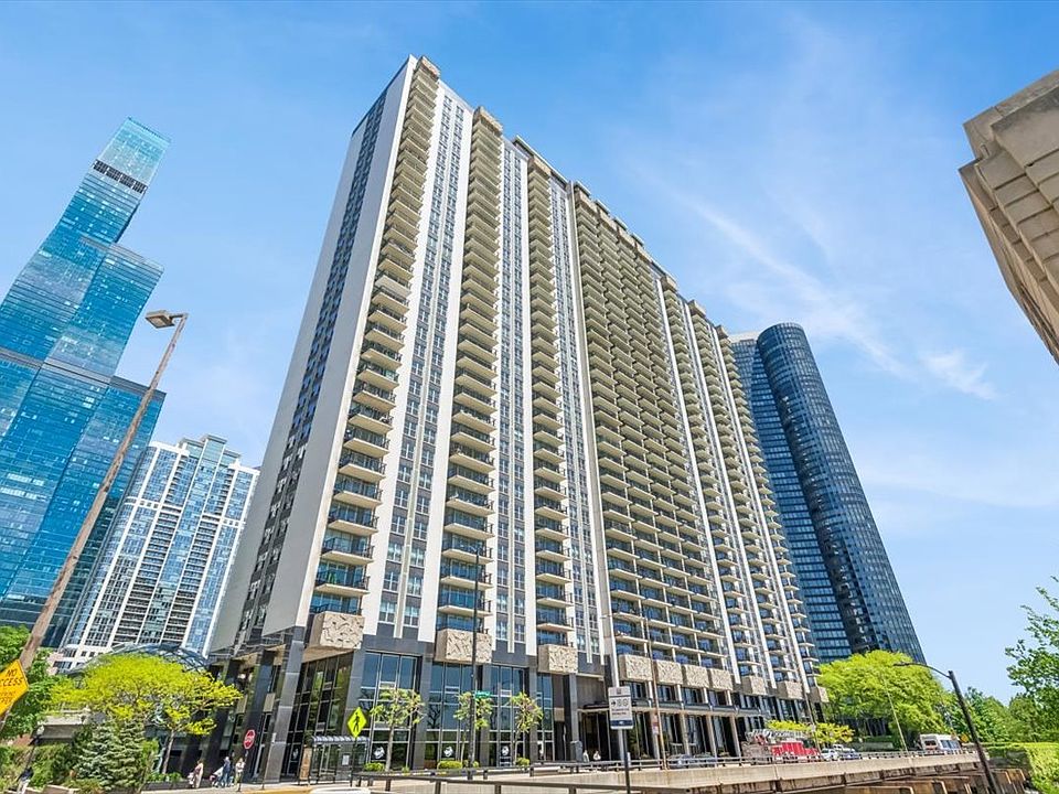 1st image of 400 E Randolph St APT 1518