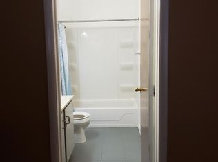 714 Tullamore Ct APT 2B, Schaumburg, IL 60193