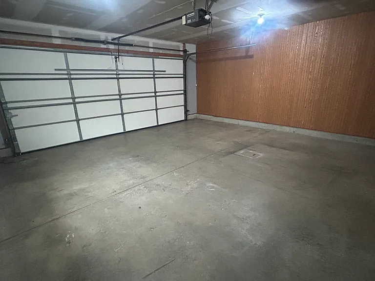 9418 Erie St — Photo 3